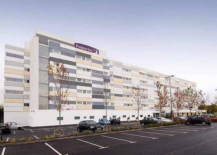 Premier Inn Manchester Airport Runger Lane North Hale 